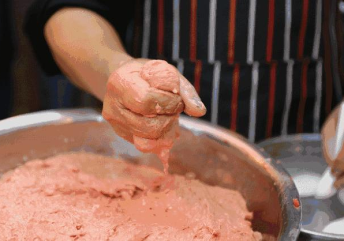 广州疫情，一座超大型城市的韧性大考