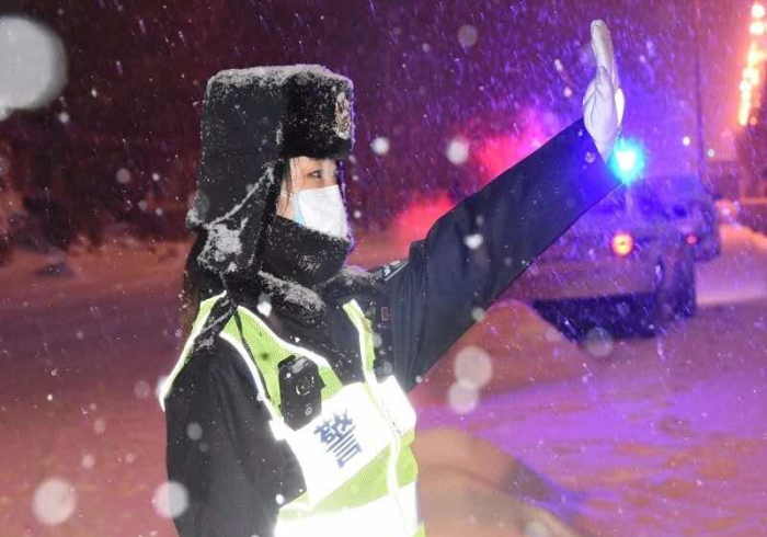 哈尔滨战疫记,冰雪之城的坚韧与温度 哈尔滨战疫记,冰雪之城的坚韧与温度