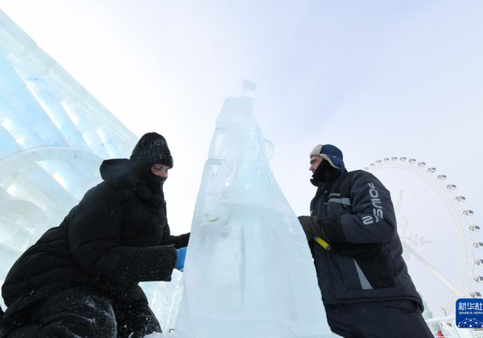 哈尔滨战疫,冰城寒冬中的坚韧与微光 哈尔滨战疫,冰城寒冬中的坚韧与微光