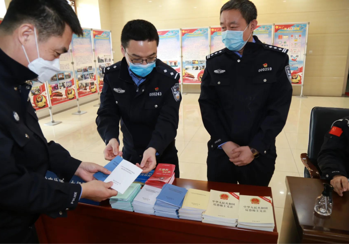 数据迷雾中的生命线,黑龙江省卫健委疫情信息报告背后的无声战场 数据迷雾中的生命线,黑龙江省卫健委疫情信息报告背后的无声战场