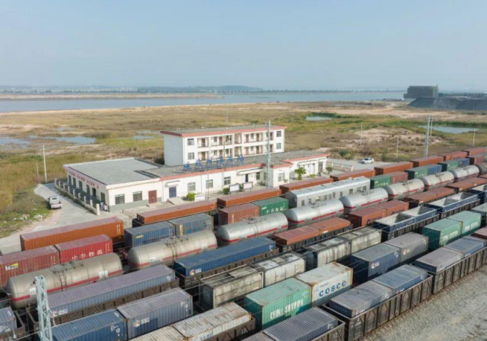 广西去海口,一条海路,两种人间 广西去海口,一条海路,两种人间