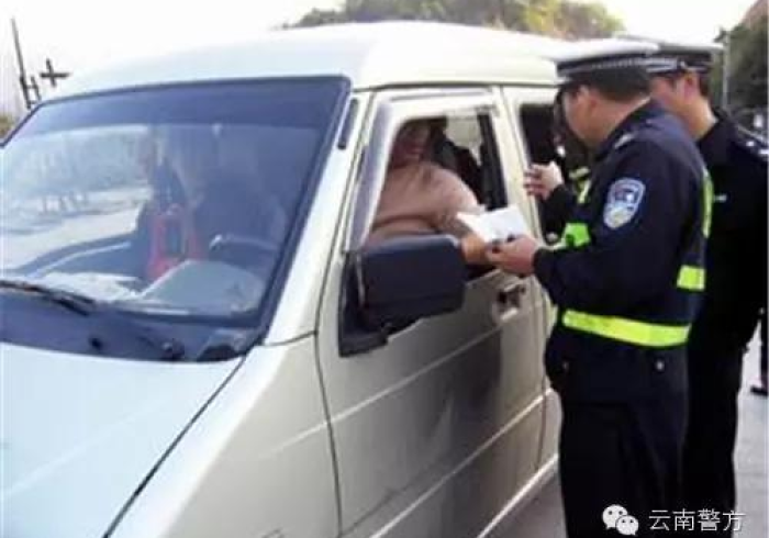 广西回重庆有没有封路?最新路况与返乡指南 广西回重庆有没有封路?最新路况与返乡指南