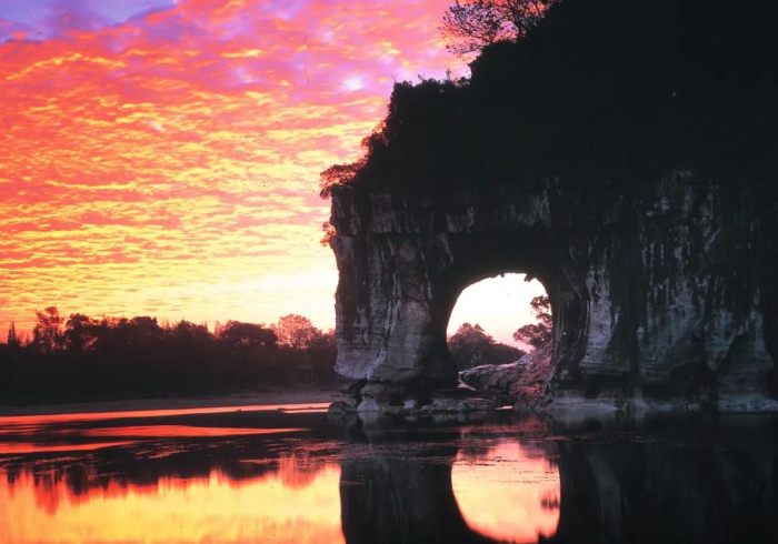 地图不会说谎,广西与湖北,跨越千里的山河对话 地图不会说谎,广西与湖北,跨越千里的山河对话