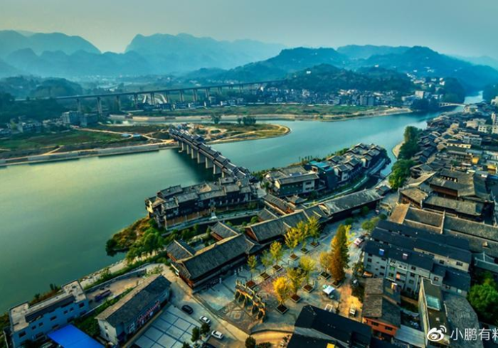 黔江,桂渝之间的隐秘心脏,如何跳动出区域协同的强音? 黔江,桂渝之间的隐秘心脏,如何跳动出区域协同的强音?