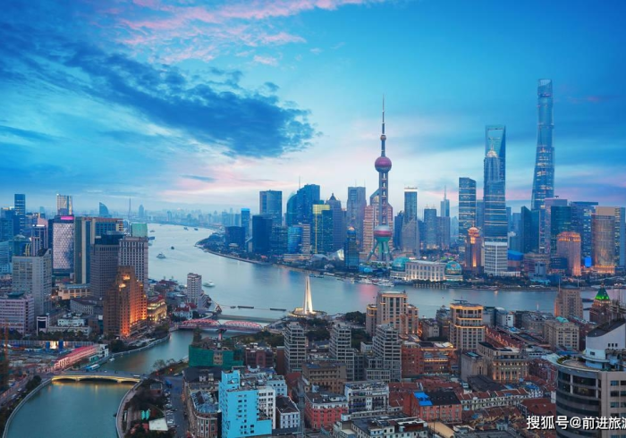 澳门与乌鲁木齐，疫情下的城市治理镜像