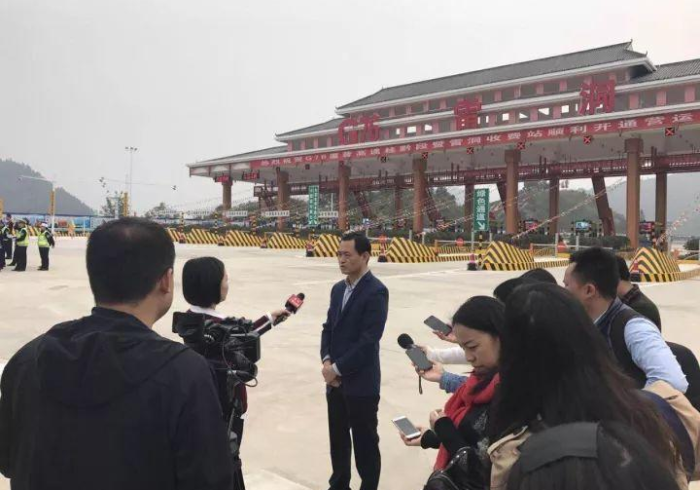 澳门动态清零筑防线，贵阳精准防控保民生，疫情下的双城记