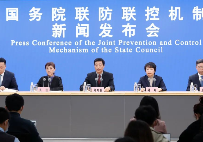 澳门动态清零与郑州精准防控，中国抗疫双城记下的治理新章