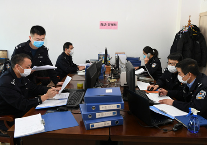 一通电话背后,河南防疫指挥部的神经中枢与千万人的安心 一通电话背后,河南防疫指挥部的神经中枢与千万人的安心