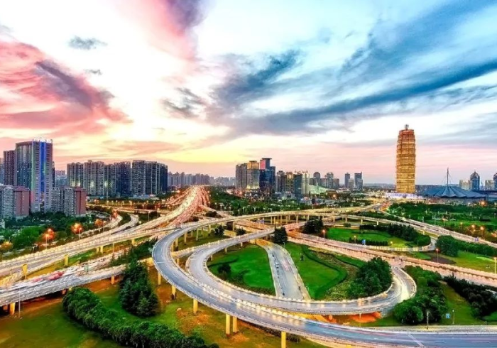 郑州战疫,一座国家中心城市的韧性大考 郑州战疫,一座国家中心城市的韧性大考