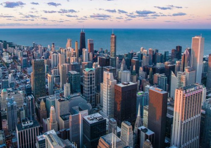 封控下的郑州,一座城市的坚韧与温度 封控下的郑州,一座城市的坚韧与温度