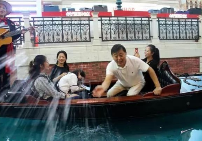 辽宁从澳门过来人员,双城记中的文化摆渡人 辽宁从澳门过来人员,双城记中的文化摆渡人