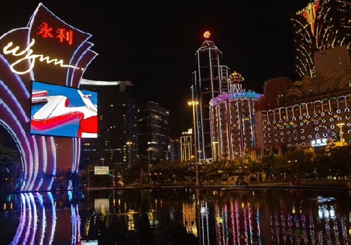 澳门疫情受控后,赌城褪妆,烟火重燃 澳门疫情受控后,赌城褪妆,烟火重燃