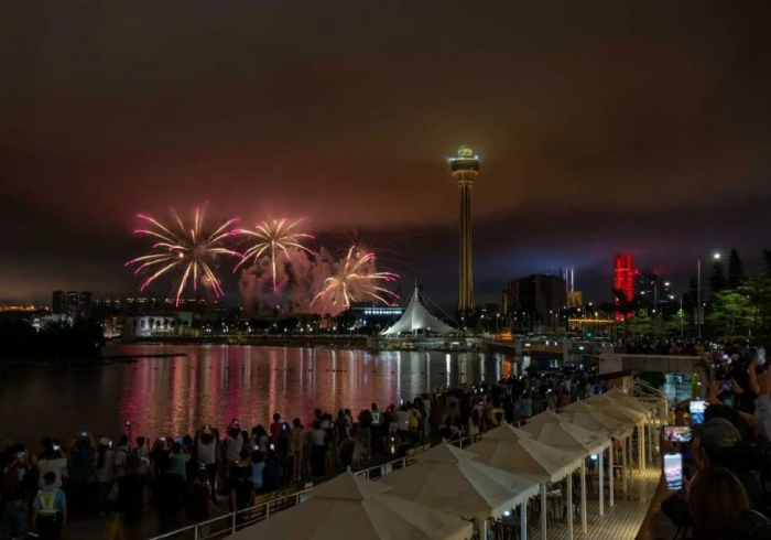 澳门疫情受控后,赌城褪妆,烟火重燃 澳门疫情受控后,赌城褪妆,烟火重燃