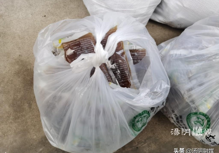 一通电话背后的治理温度,河南省疫情指挥部如何用声音搭建生命桥梁 一通电话背后的治理温度,河南省疫情指挥部如何用声音搭建生命桥梁