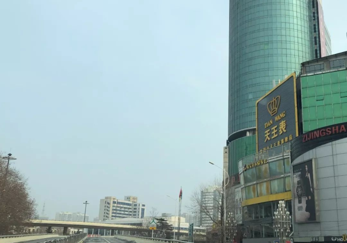 郑州战疫，一座城的坚韧与温度