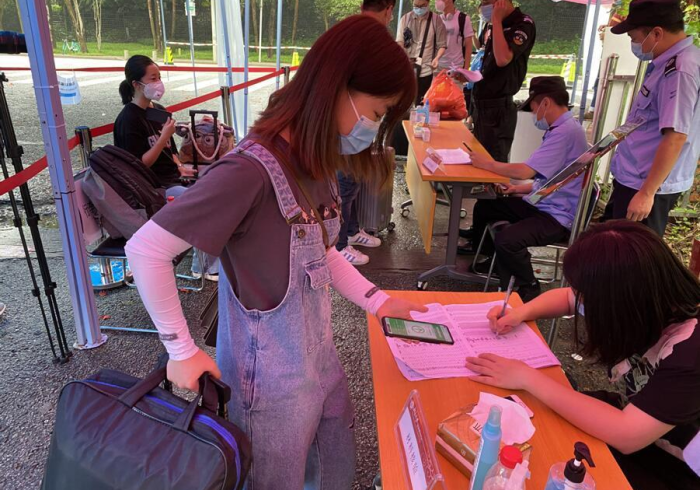 北京机场到哈尔滨,一条航线,两种温度 北京机场到哈尔滨,一条航线,两种温度