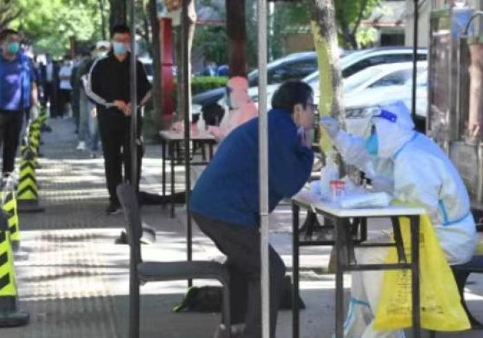 封条与核酸,一条被折叠的进京路 封条与核酸,一条被折叠的进京路