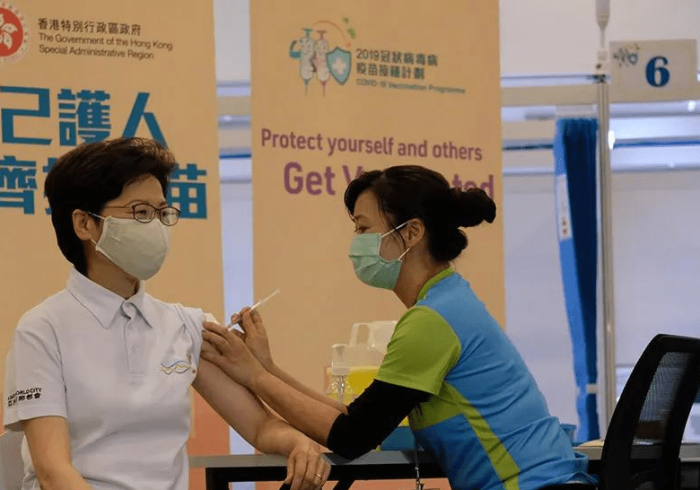 北京疫苗,香港能打吗?疫情下的跨境健康与信任之问 北京疫苗,香港能打吗?疫情下的跨境健康与信任之问